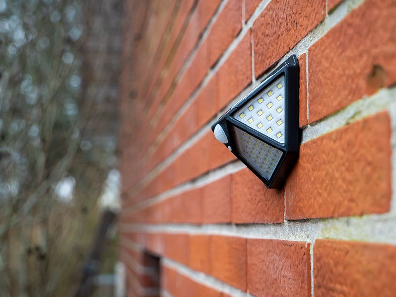 NEXSMART™ OUTDOOR SOLAR LED LAMP - 4 PACK